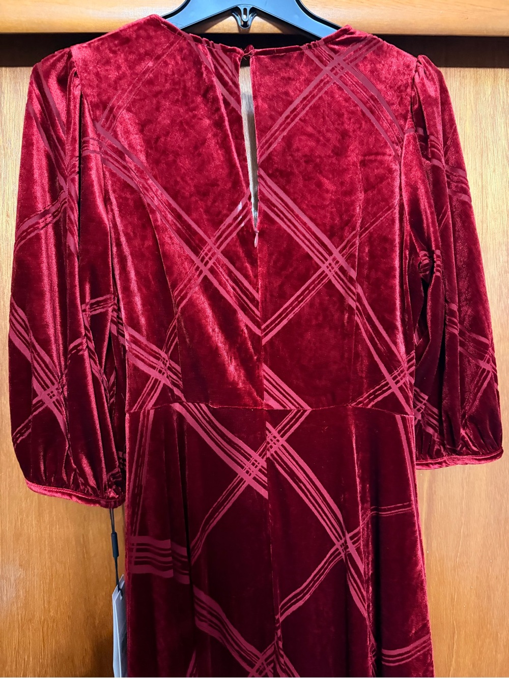 Calvin Klein Burgundy Velvet Wrap Midi Dress NWT size 10 - Picture 5 of 9